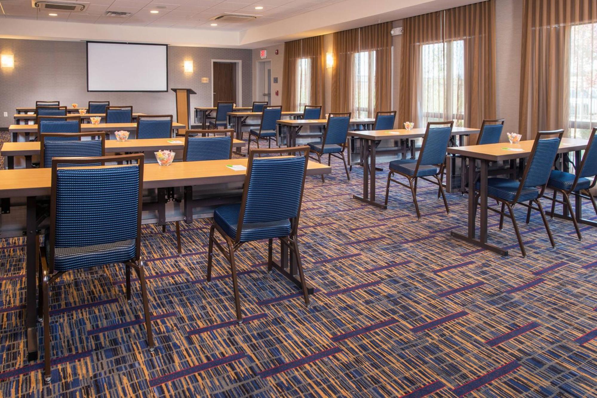 Hotel Courtyard By Marriott 3*