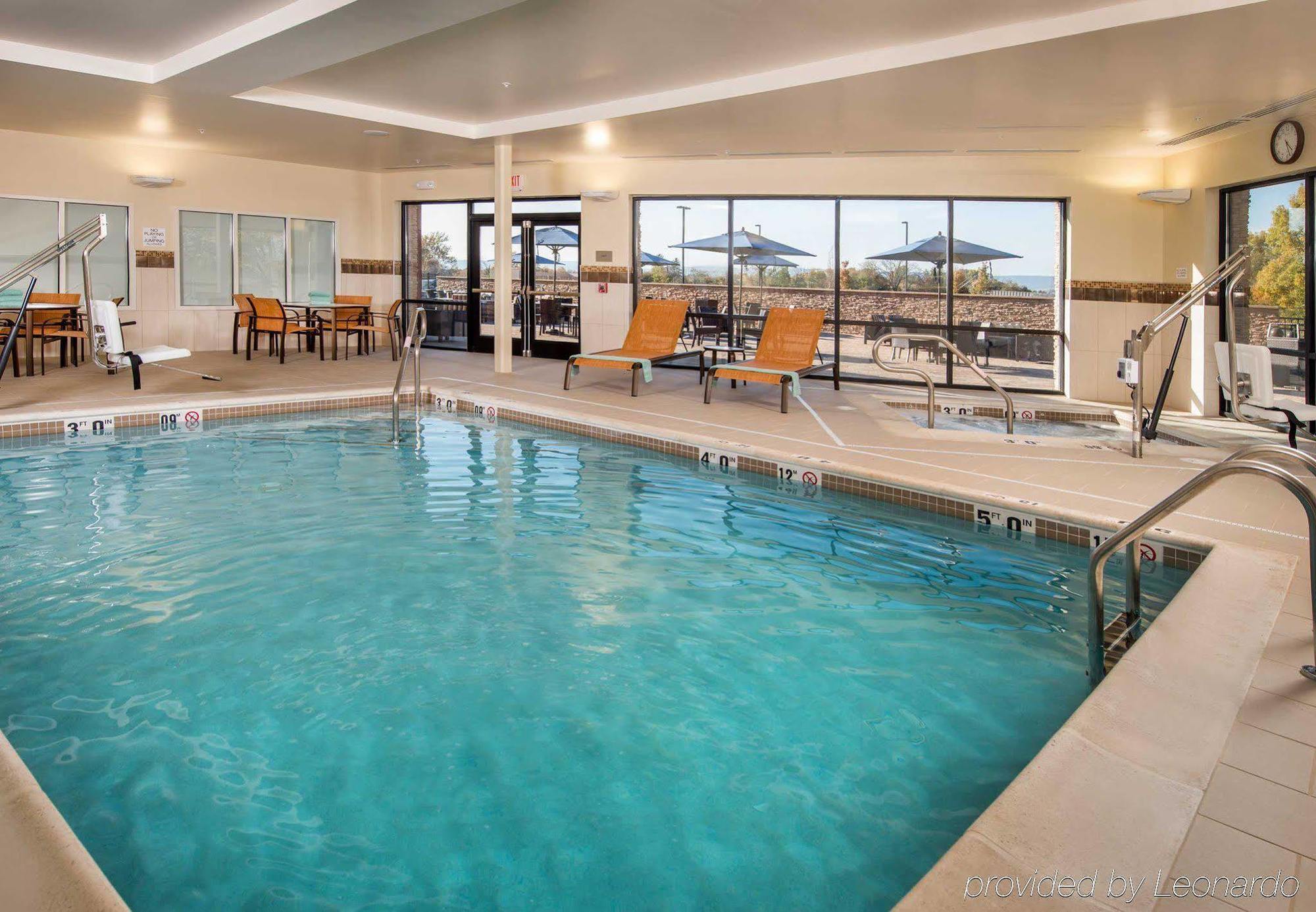Courtyard By Marriott Hotel 3*